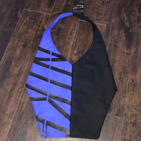 nike effortless tote